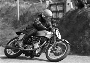 Images Dated 23rd July 2016: Peter Kermode (Velocette) 1975 Jurby Road