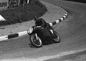 Images Dated 18th October 2018: Peter Pawson (Norton) 1958 Junior TT