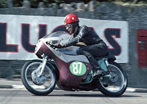 Images Dated 16th December 2019: Peter Platt (DMW) 1967 Lightweight TT