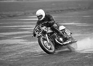 Images Dated 23rd July 2016: Peter Quaggin (Suzuki) 1976 Jurby Airfield
