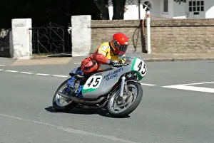 2010 Southern 100 Prints: Peter Wakefield (Suzuki) 2010 Lightweight Classic TT