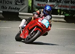 Images Dated 17th January 2018: Phil Gilmour (Yamaha) 2004 Junior TT