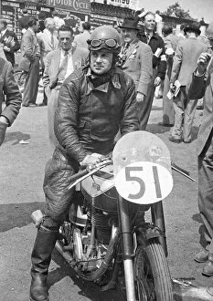 Images Dated 25th December 2021: Phil Heath (Norton) 1949 Junior TT