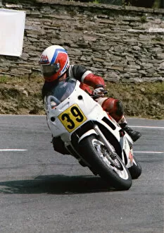Images Dated 9th March 2019: Phil Kneen (Yamaha) 1992 Supersport 600 TT