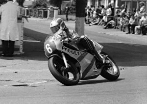 Images Dated 30th January 2019: Phil Mellor (Padgett Yamaha) 1984 Junior TT