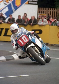 Images Dated 19th June 2021: Phil Mellor (Suzuki) 1988 Production A TT