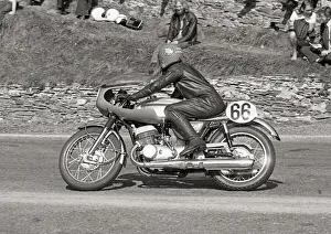1973 Senior Manx Grand Prix Collection: Phil Nichols (Suzuki) 1973 Senior Manx Grand Prix