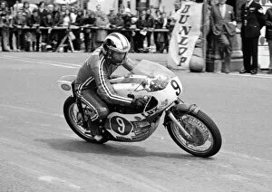 Images Dated 28th February 2018: Phil Read (Yamaha) 1972 Lightweight TT
