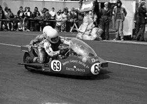 Images Dated 30th April 2020: Phil Williams & Alan Martin (BAT Suzuki) 1977 Sidecar TT