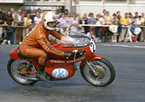 Phil Winter (Roberts Aermacchi) 1975 Junior Manx Grand Prix
