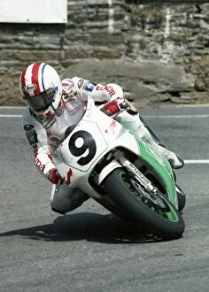 Images Dated 16th July 2011: Phillip McCallen at Governors Bridge: 1992 Formula One TT