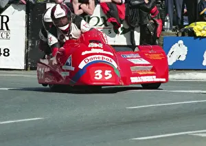 Phillip Underwood & Andrew Bates (Yamaha Ireson) 1999 Sidecar TT