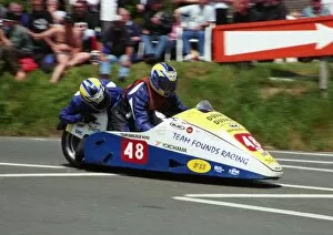 Images Dated 24th November 2017: Pierre Duval & Maryse Duval (Des Founds Yamaha) 2002 Sidecar TT