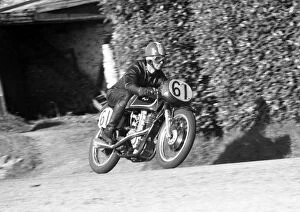 Images Dated 3rd December 2017: Ralph Fox (AJS) 1958 Junior Newcomers Manx Grand Prix