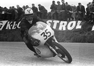 Ralph Rensen Collection: Ralph Rensen (Norton) 1958 Senior TT