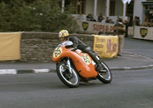 Images Dated 21st August 2022: Randall Cowell (Norton) 1964 Senior Manx Grand Prix