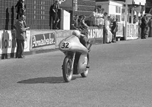 Ray Amm (Norton) 1954 Junior TT