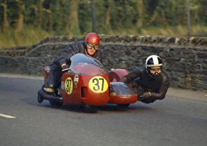 Images Dated 24th January 2022: Ray Bell & Gordon Russell (BSA) 1971 750 Sidecar TT