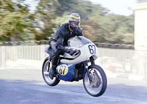 Images Dated 27th March 2023: Ray Pickrell Triumph 1967 Senior Manx Grand Prix