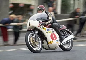 Images Dated 1st October 2020: Ray Pickrell (Triumph) 1971 Production TT