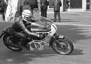 Images Dated 25th September 2013: Ray Pickrell (Triumph) 1972 Production TT