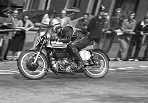 Images Dated 21st November 2015: Ray Travers (Norton) 1953 Junior TT