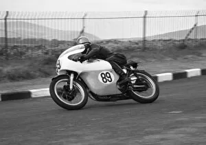 Images Dated 19th November 2020: Raymond Rowe (Norton) 1963 Senior Manx Grand Prix
