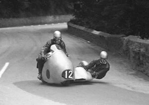 Images Dated 7th March 2022: Reg Cheney & J Gibbins (Norton) 1960 Sidecar TT