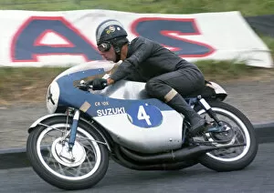Images Dated 17th April 2022: Rex Butcher (Crooks Suzuki) 1968 Junior TT