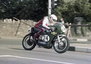 Images Dated 13th August 2021: Richard Cutts (Seeley) 1983 Senior Classic Manx Grand Prix