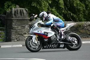 Images Dated 4th June 2011: Rico Penzkofer at Quarter Bridge: 2011 Superbike TT