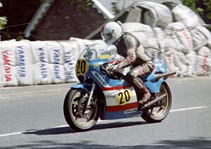 Images Dated 3rd February 2022: Rob Brew (Yamaha) 1982 Senior TT