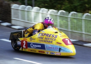 Baker Yamaha Gallery: Rob Fisher & Boyd Hutchinson (Baker Yamaha) 1996 Sidecar TT