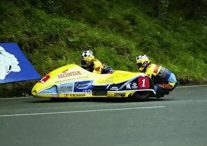 Images Dated 11th July 2011: Rob Fisher at Ramsey Hairpin, 2000 Sidecar B TT