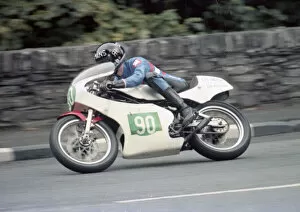 Images Dated 30th July 2021: Rob Haynes (Yamaha) 1982 Newcomers Manx Grand Prix