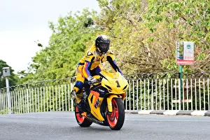 Rob Hodson (PRF Suzuki) 2015 Senior Manx Grand Prix
