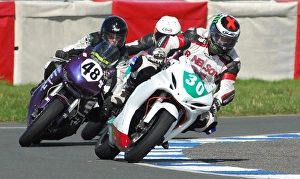 Images Dated 16th April 2016: Rob Nelson (Suzuki) Ali Foster (Kawasaki) April; Jurby