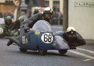 Rob Williamson & Jack McPherson (Triumph) 1971 500 Sidecar TT