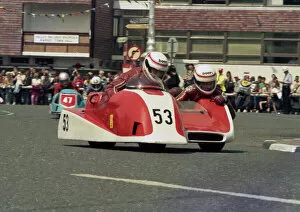 Images Dated 28th March 2022: Robert Corkill & Paul Magee (Ireson Yamaha) 1986 Sidecar TT