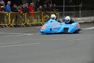Robert Handcock & Ken Edwards (Baker Honda) 2017 Sidecar TT