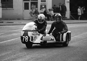 Phil Spendlove Prints: Robert Jacobs & Phil Spendlove (BSA) 1975 1000cc Sidecar TT