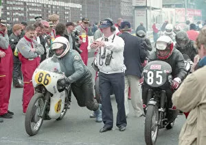 Images Dated 16th January 2021: Robert Mullen (Norton) & ? (Velocette) 1995 Classic Parade