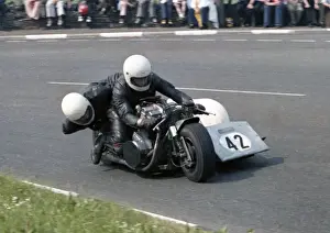 Laverda Prints: Robert Philpott & Mick Buxton (Laverda) 1978 Sidecar TT