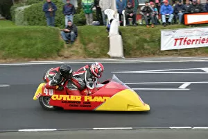 Images Dated 4th June 2005: Robert Verrier & Ian Conn (Ireson Honda) 2005 Sidecar TT