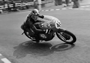 Images Dated 17th February 2018: Robin Duffty (Aermacchi) 1970 Junior TT