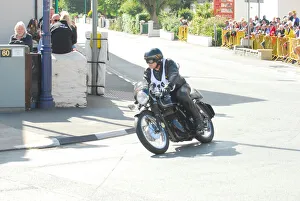 Velocette Collection: Rodney Wildsmith (Velocette) 2016 VMCC Parade Lap