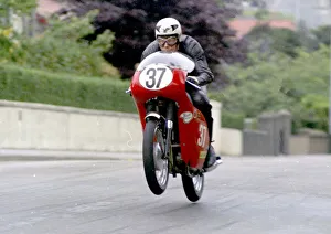 Roger Bowler (Triumph) 1971 Production TT