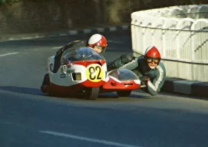 Images Dated 14th October 2018: Roger Dixon & Francis Knights (Weslake) 1974 750 Sidecar TT