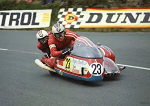 Images Dated 13th October 2018: Roger Dutton & Tony Wright (Suzuki) 1974 750 Sidecar TT