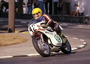 Roger Nott (Yamaha) 1975 Lightweight Manx Grand Prix